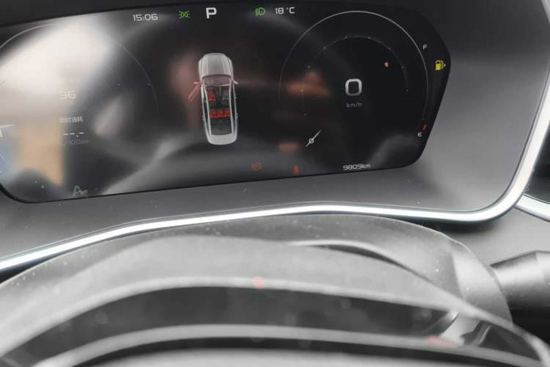 Used Geely Auto Preface 2023 1.5TD Kunlun Edition Odometer Close Up