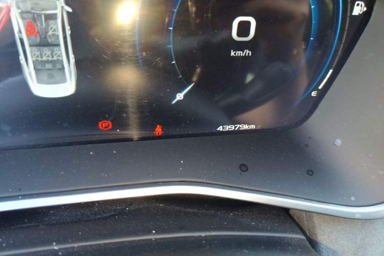 Used Geely Auto Preface 2023 2.0TD "Only This Verdant Green" Edition Odometer Close Up