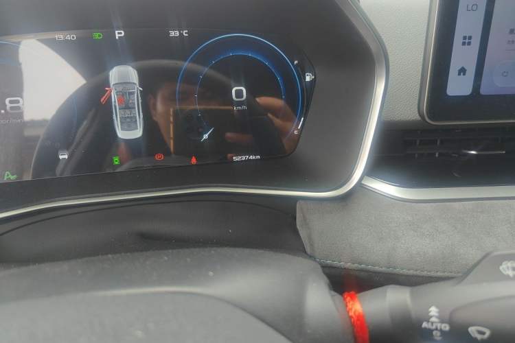 Used Geely Auto Preface 2023 2.0TD "Only This Verdant Green" Edition Odometer Close Up