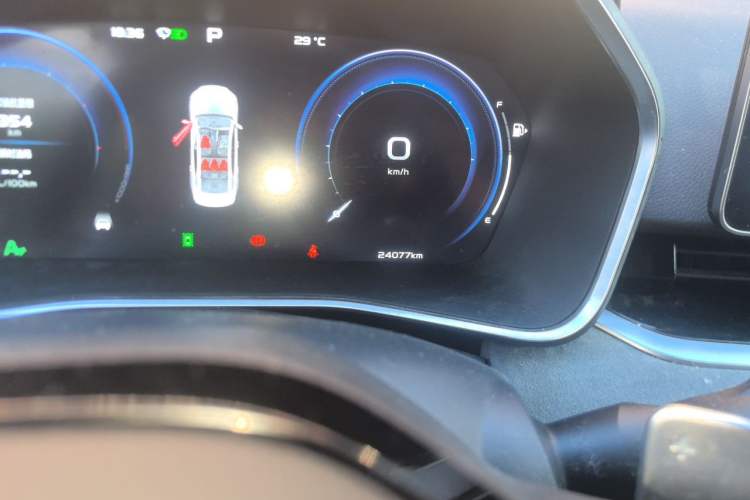 Used Geely Auto Preface 2023 2.0TD "Only This Verdant Green" Edition Odometer Close Up