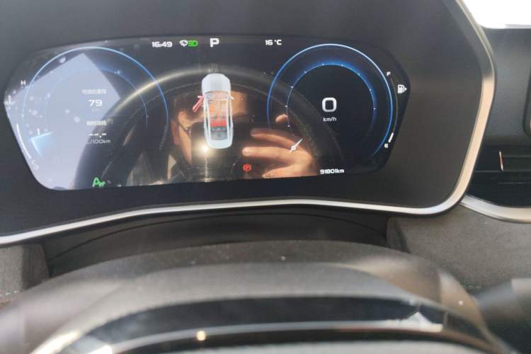 Used Geely Auto Preface 2023 2.0TD "Only This Verdant Green" Edition Odometer Close Up