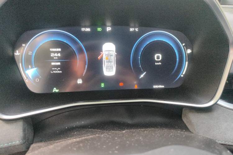 Used Geely Auto Preface 2023 2.0TD "Only This Verdant Green" Edition Odometer Close Up