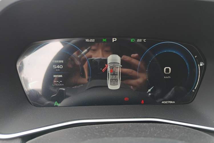 Used Geely Auto Preface 2023 2.0TD "Only This Verdant Green" Edition Odometer Close Up