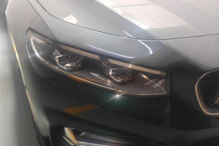 Used Geely Auto Preface 2023 2.0TD "Only This Verdant Green" Edition Right Front Headlight