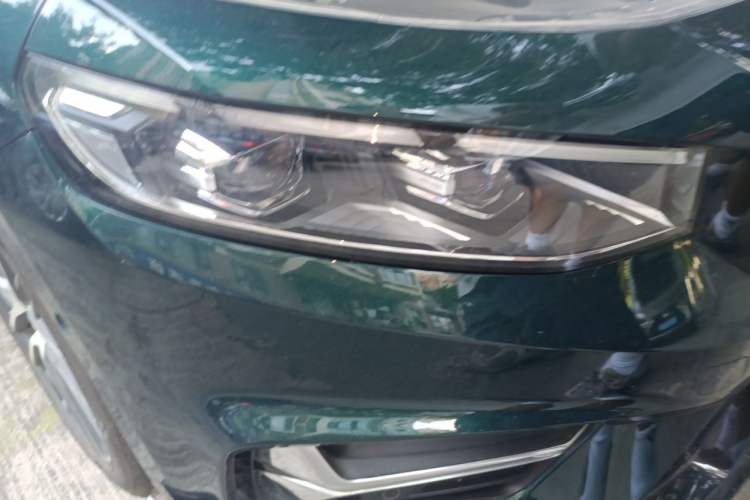 Used Geely Auto Preface 2023 2.0TD "Only This Verdant Green" Edition Right Front Headlight
