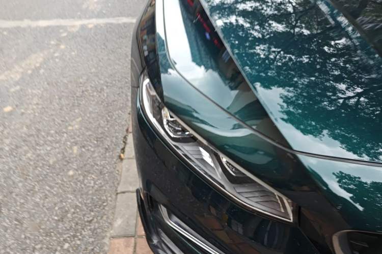 Used Geely Auto Preface 2023 2.0TD "Only This Verdant Green" Edition Right Front Headlight