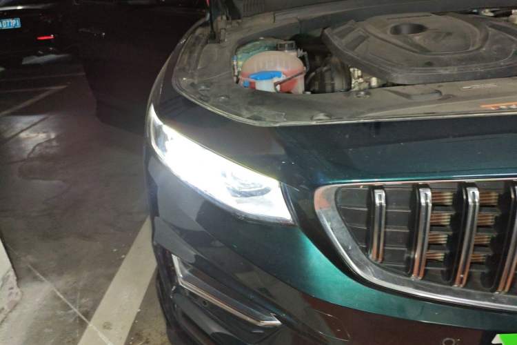 Used Geely Auto Preface 2023 2.0TD "Only This Verdant Green" Edition Right Front Headlight