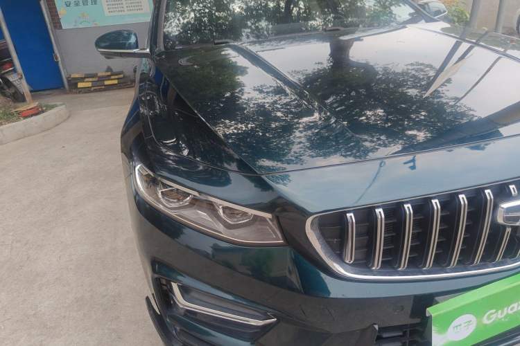 Used Geely Auto Preface 2023 2.0TD "Only This Verdant Green" Edition Right Front Headlight