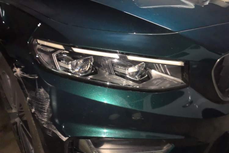Used Geely Auto Preface 2023 2.0TD "Only This Verdant Green" Edition Right Front Headlight