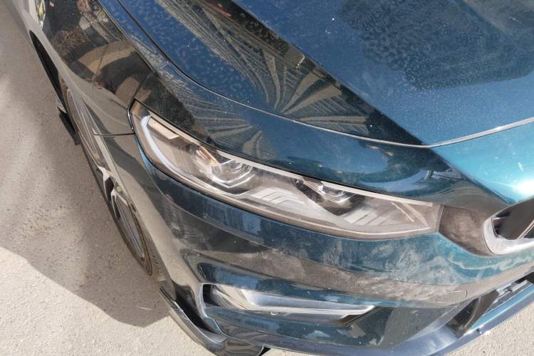 Used Geely Auto Preface 2023 2.0TD "Only This Verdant Green" Edition Right Front Headlight
