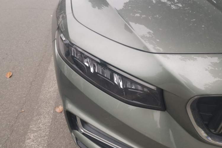Used Geely Auto Preface 2023 1.5TD Fuyao Version Right Front Headlight