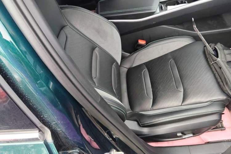 Used Geely Auto Preface 2023 2.0TD "Only This Verdant Green" Edition Right Front Seat