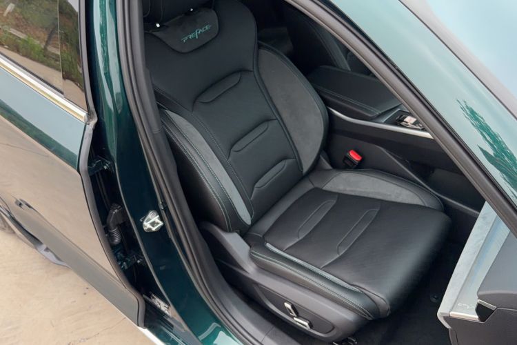 Used Geely Auto Preface 2023 2.0TD "Only This Verdant Green" Edition Right Front Seat