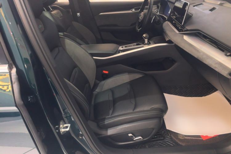 Used Geely Auto Preface 2023 2.0TD "Only This Verdant Green" Edition Right Front Seat