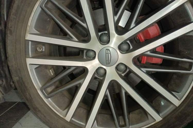 Used Geely Auto Preface 2023 1.5TD Kunlun Edition Right Front Wheel Hub