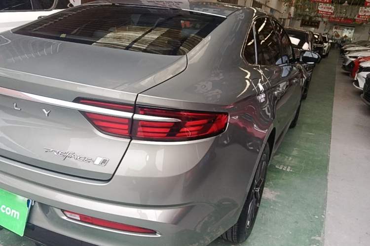 Used Geely Auto Preface 2023 1.5TD Fuyao Version Right Rear Taillight