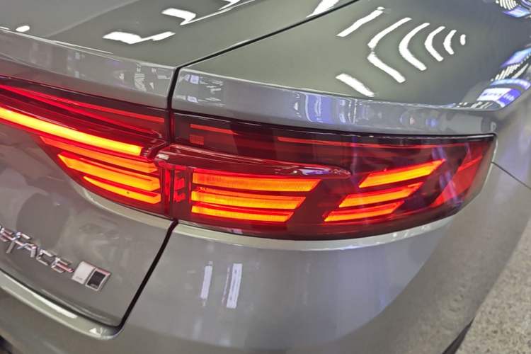 Used Geely Auto Preface 2023 1.5TD Fuyao Version Right Rear Taillight
