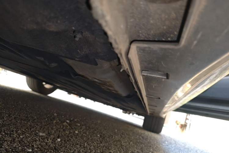 Used Geely Auto Preface 2023 1.5TD Fuyao Version Right Side Sill