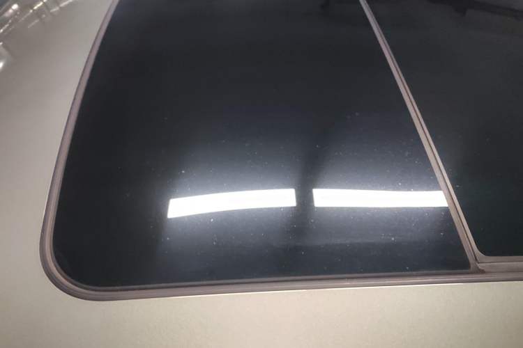 Used Geely Auto Preface 2023 1.5TD Fuyao Version Roof