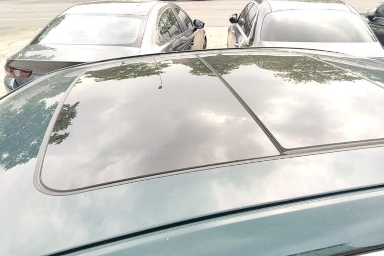 Used Geely Auto Preface 2023 2.0TD "Only This Verdant Green" Edition Roof