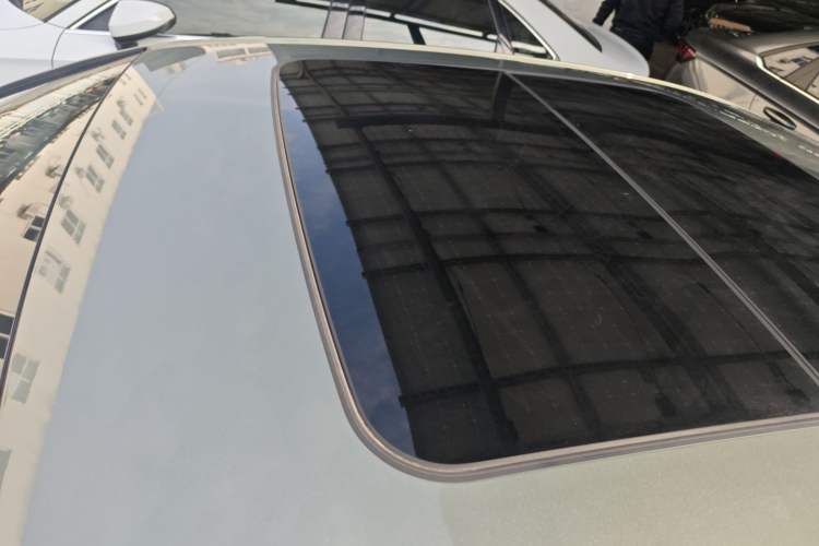 Used Geely Auto Preface 2023 1.5TD Fuyao Version Roof