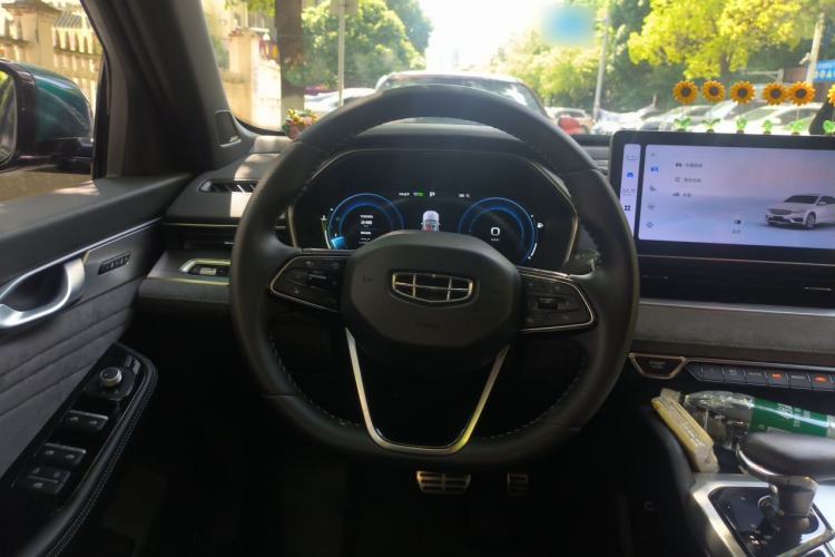 Used Geely Auto Preface 2023 2.0TD "Only This Verdant Green" Edition Steering Wheel