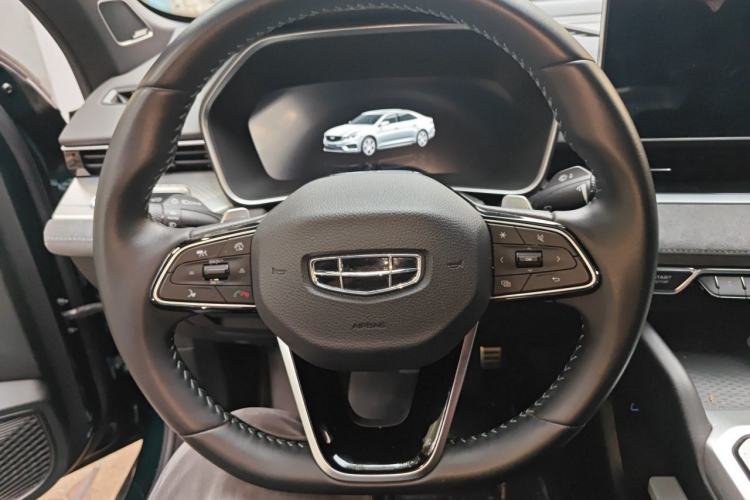 Used Geely Auto Preface 2023 2.0TD "Only This Verdant Green" Edition Steering Wheel