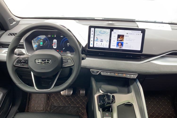Used Geely Auto Preface 2023 2.0TD "Only This Verdant Green" Edition Steering Wheel