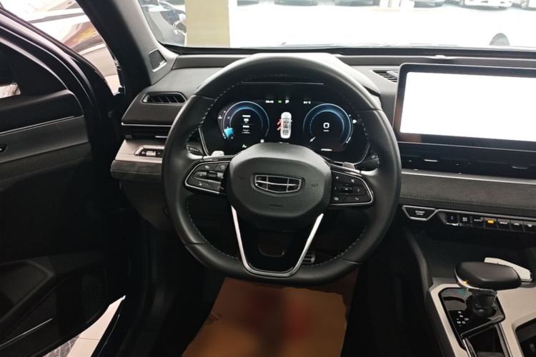 Used Geely Auto Preface 2023 2.0TD "Only This Verdant Green" Edition Steering Wheel