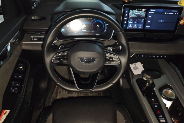 Used Geely Auto Preface 2023 2.0TD "Only This Verdant Green" Edition Steering Wheel