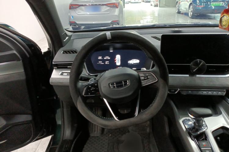 Used Geely Auto Preface 2023 2.0TD "Only This Verdant Green" Edition Steering Wheel