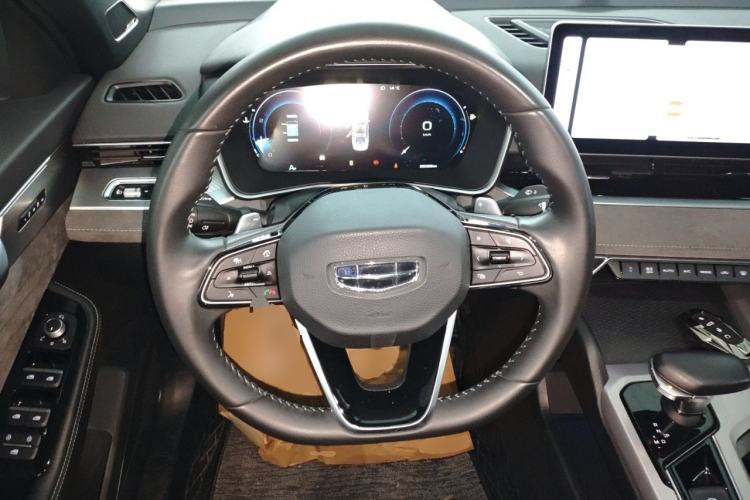 Used Geely Auto Preface 2023 2.0TD "Only This Verdant Green" Edition Steering Wheel