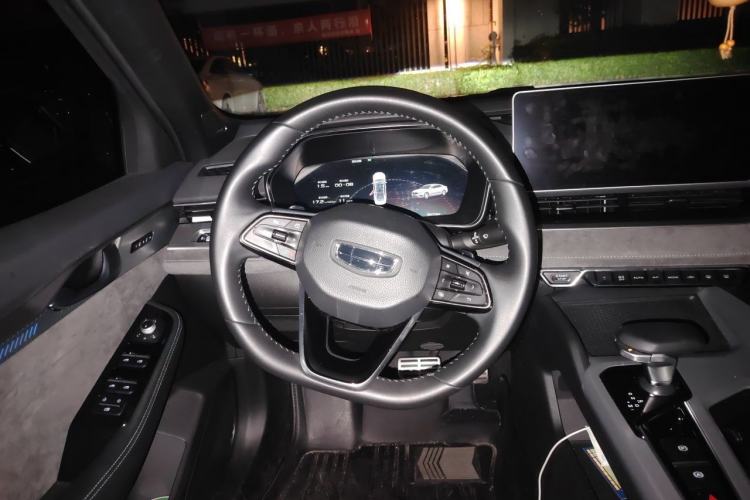 Used Geely Auto Preface 2023 2.0TD "Only This Verdant Green" Edition Steering Wheel