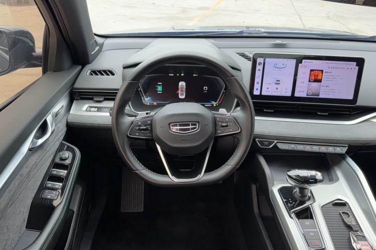 Used Geely Auto Preface 2023 2.0TD "Only This Verdant Green" Edition Steering Wheel