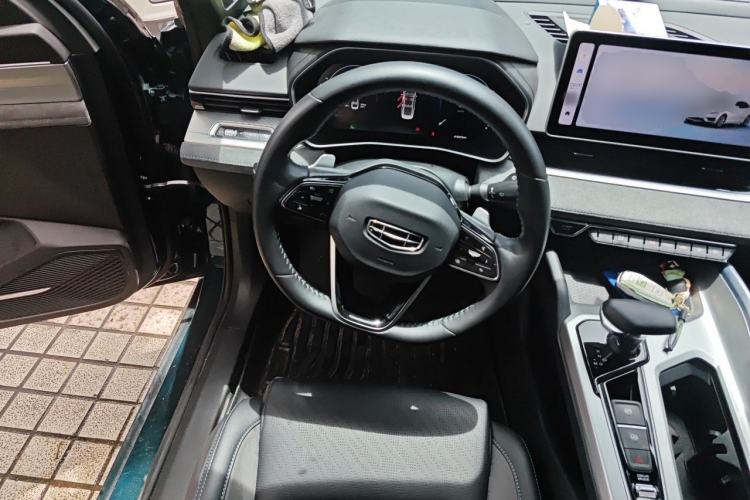 Used Geely Auto Preface 2023 2.0TD "Only This Verdant Green" Edition Steering Wheel