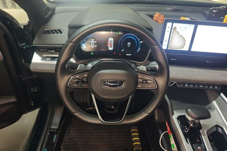 Used Geely Auto Preface 2023 2.0TD "Only This Verdant Green" Edition Steering Wheel