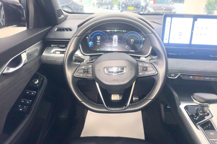 Used Geely Auto Preface 2023 2.0TD "Only This Verdant Green" Edition Steering Wheel