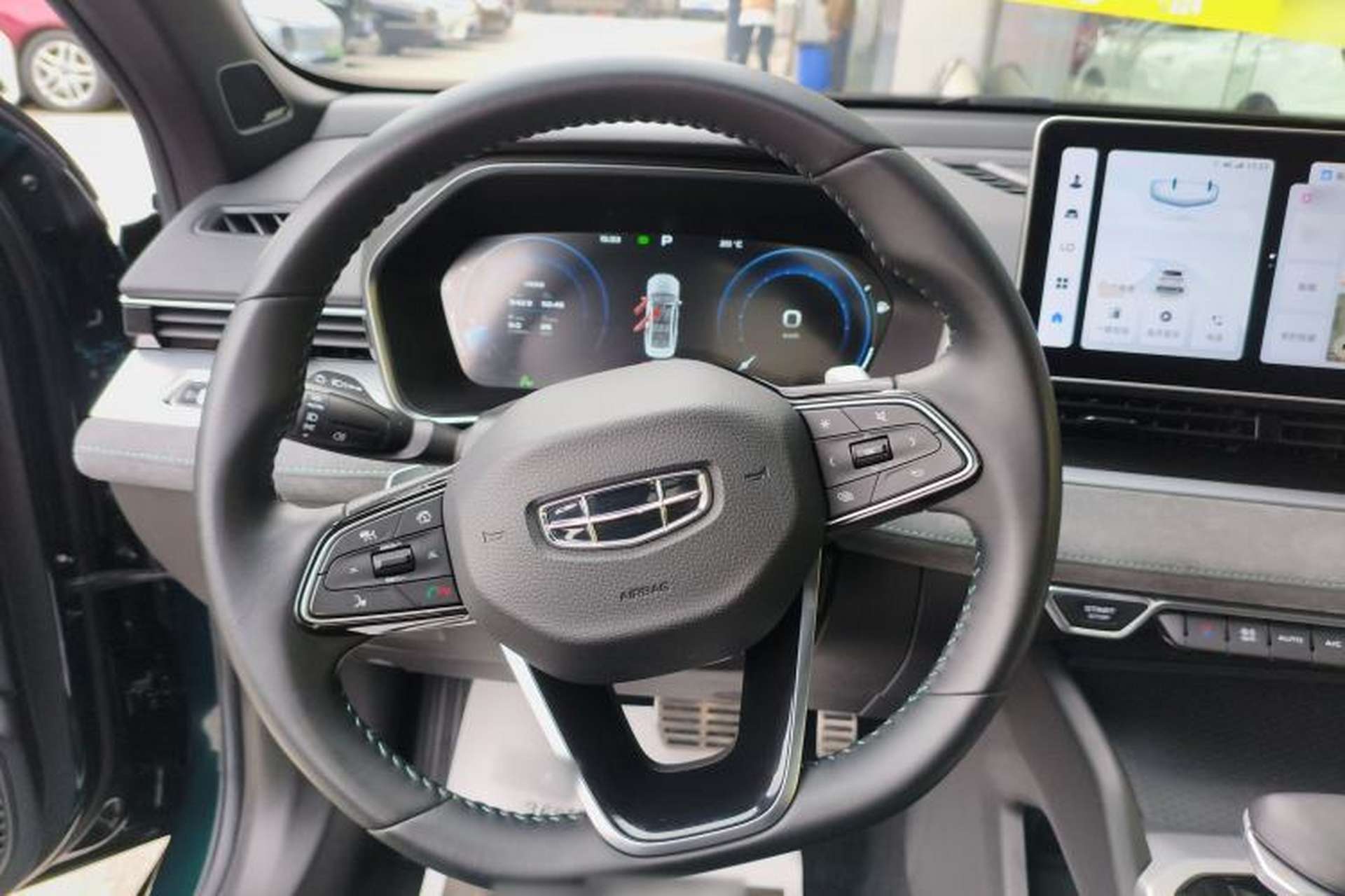 Used Geely Auto Preface 2023 2.0TD "Only This Verdant Green" Edition Steering Wheel