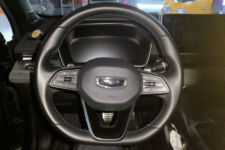 Used Geely Auto Preface 2023 2.0TD "Only This Verdant Green" Edition Steering Wheel
