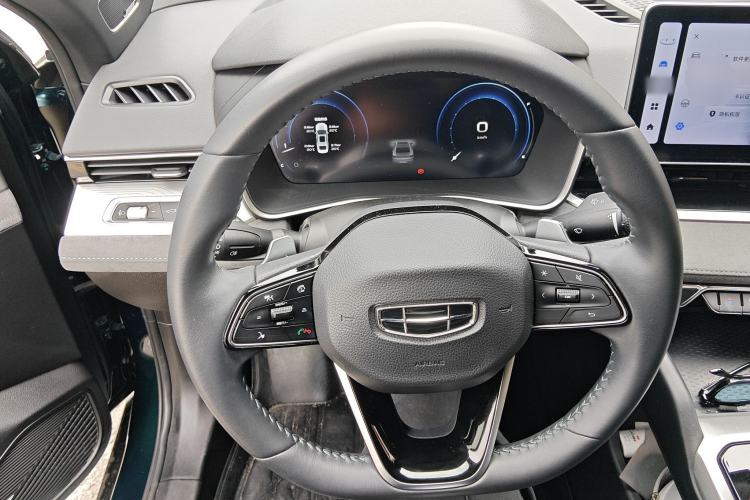 Used Geely Auto Preface 2023 2.0TD "Only This Verdant Green" Edition Steering Wheel