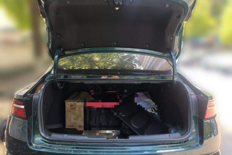 Used Geely Auto Preface 2023 2.0TD "Only This Verdant Green" Edition Trunk