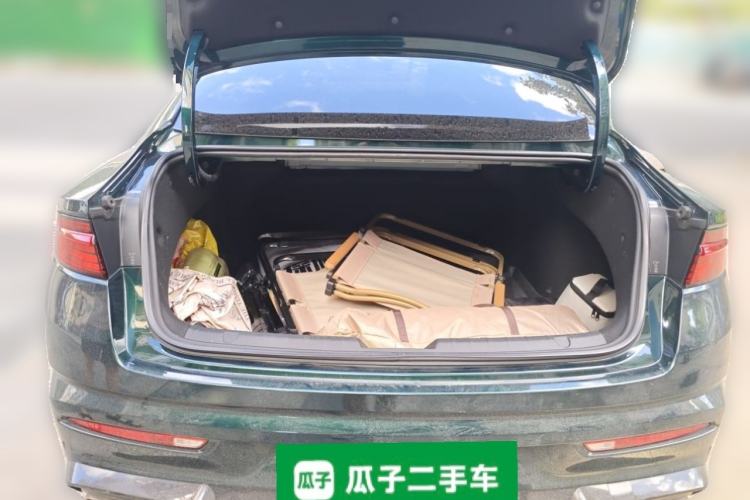 Used Geely Auto Preface 2023 2.0TD "Only This Verdant Green" Edition Trunk