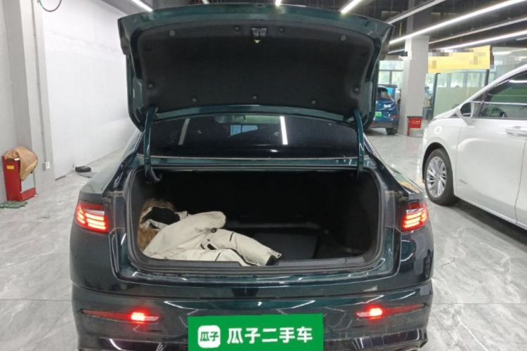 Used Geely Auto Preface 2023 2.0TD "Only This Verdant Green" Edition Trunk