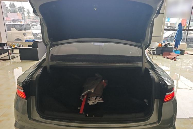 Used Geely Auto Preface 2023 1.5TD Kunlun Edition Trunk