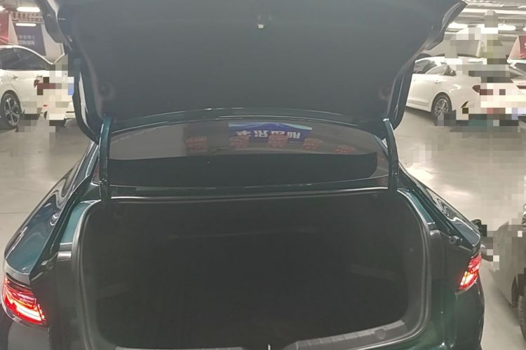 Used Geely Auto Preface 2023 2.0TD "Only This Verdant Green" Edition Trunk