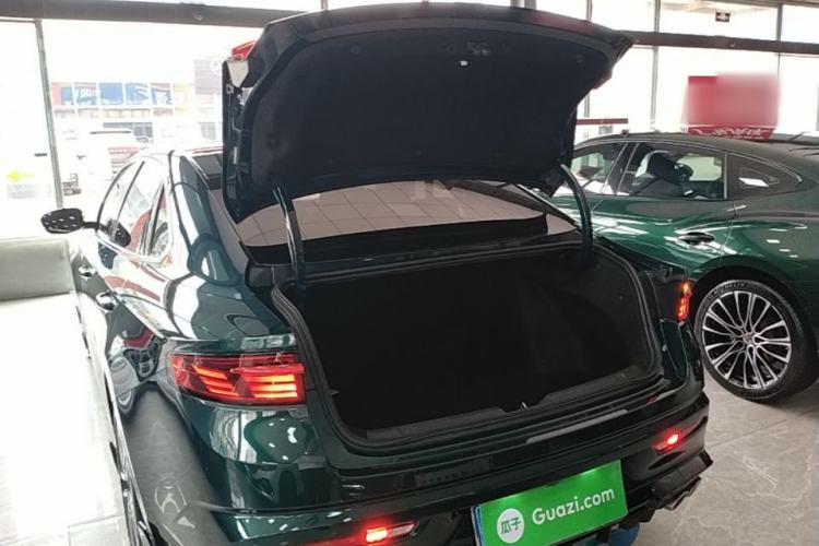 Used Geely Auto Preface 2023 2.0TD "Only This Verdant Green" Edition Trunk