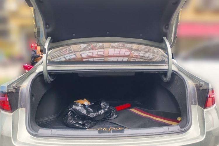Used Geely Auto Preface 2023 1.5TD Kunlun Edition Trunk