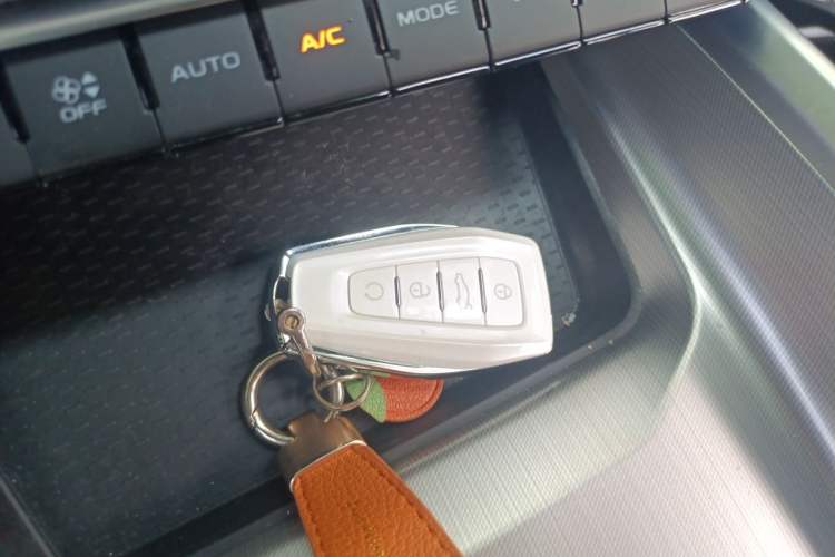 Used Geely Auto Preface 2023 2.0TD "Only This Verdant Green" Edition Vehicle Key