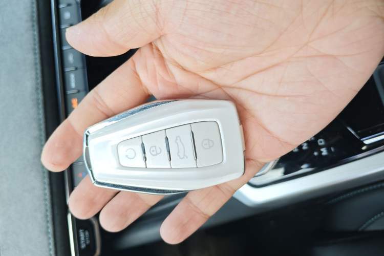 Used Geely Auto Preface 2023 2.0TD "Only This Verdant Green" Edition Vehicle Key