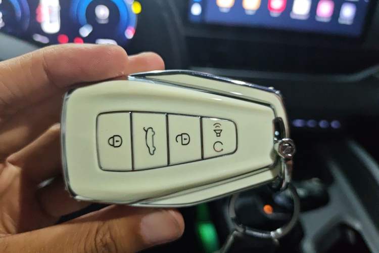 Used Geely Auto Preface 2023 2.0TD "Only This Verdant Green" Edition Vehicle Key